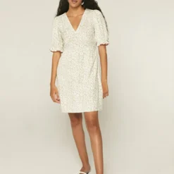 Compania Fantastica Robe Ditsy -Promos Vestinia Magasin 05a11a58c381d981ac29d2acfd67