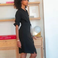 THEORY Robe Black Pearl