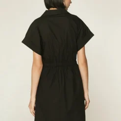 Compania Fantastica Robe Black Poplin -Promos Vestinia Magasin 412a144c5646844236ed2c3539b9