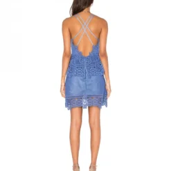 SELF PORTRAIT Robe Lace Peplum Trim -Promos Vestinia Magasin 556cfdcaf79811b1ee14b138c4b7