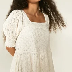 Compania Fantastica Robe Broderies Blanches -Promos Vestinia Magasin 7fb4ffd9ef71daa2ea138ac6760d