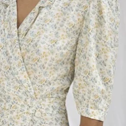 Rouje Robe Louisa Romance -Promos Vestinia Magasin 9942ef7675857ba0995b25efc725