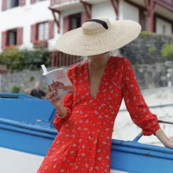 Robe Gemma Red Ditsy Thorn -Promos Vestinia Magasin a60a08c613ae0737b4eeb93abb7c