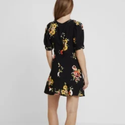 FREE PEOPLE Robe Neon Noire -Promos Vestinia Magasin d955a417ddd9acffcf0677f82f9a