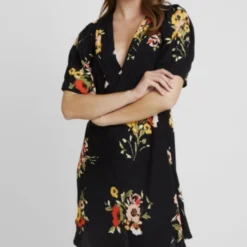FREE PEOPLE Robe Neon Noire -Promos Vestinia Magasin dca67f81558b9b77dd5696db45f0